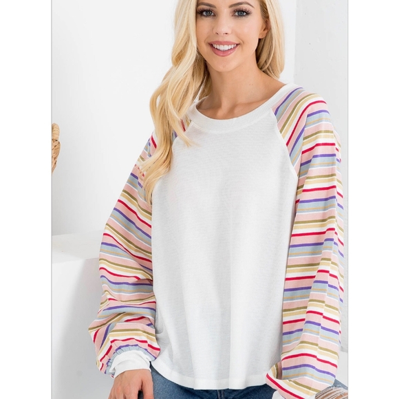 VERY J Casual Chic White Thermal Relaxed Top - Picture 3 of 8